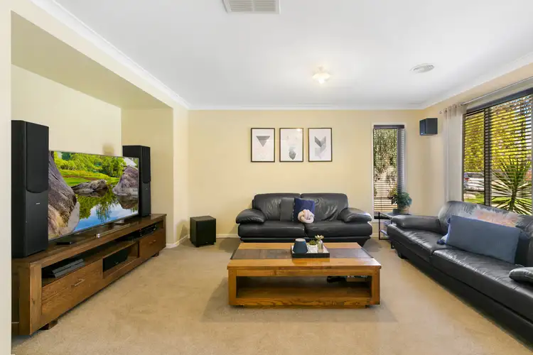 Second view of Homely house listing, 2 Lorna Court, White Hills VIC 3550