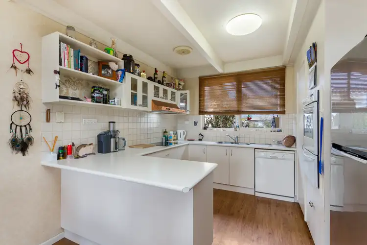 Sixth view of Homely house listing, 11 Bunting Court, Strathdale VIC 3550