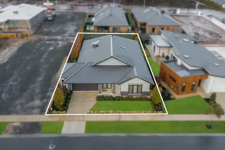 Second view of Homely house listing, 18 Wallaroo Avenue, Strathfieldsaye VIC 3551