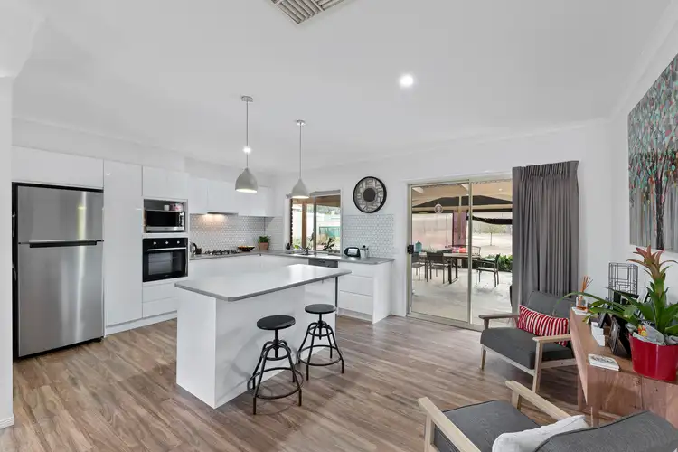 Second view of Homely house listing, 5 William Court, Junortoun VIC 3551