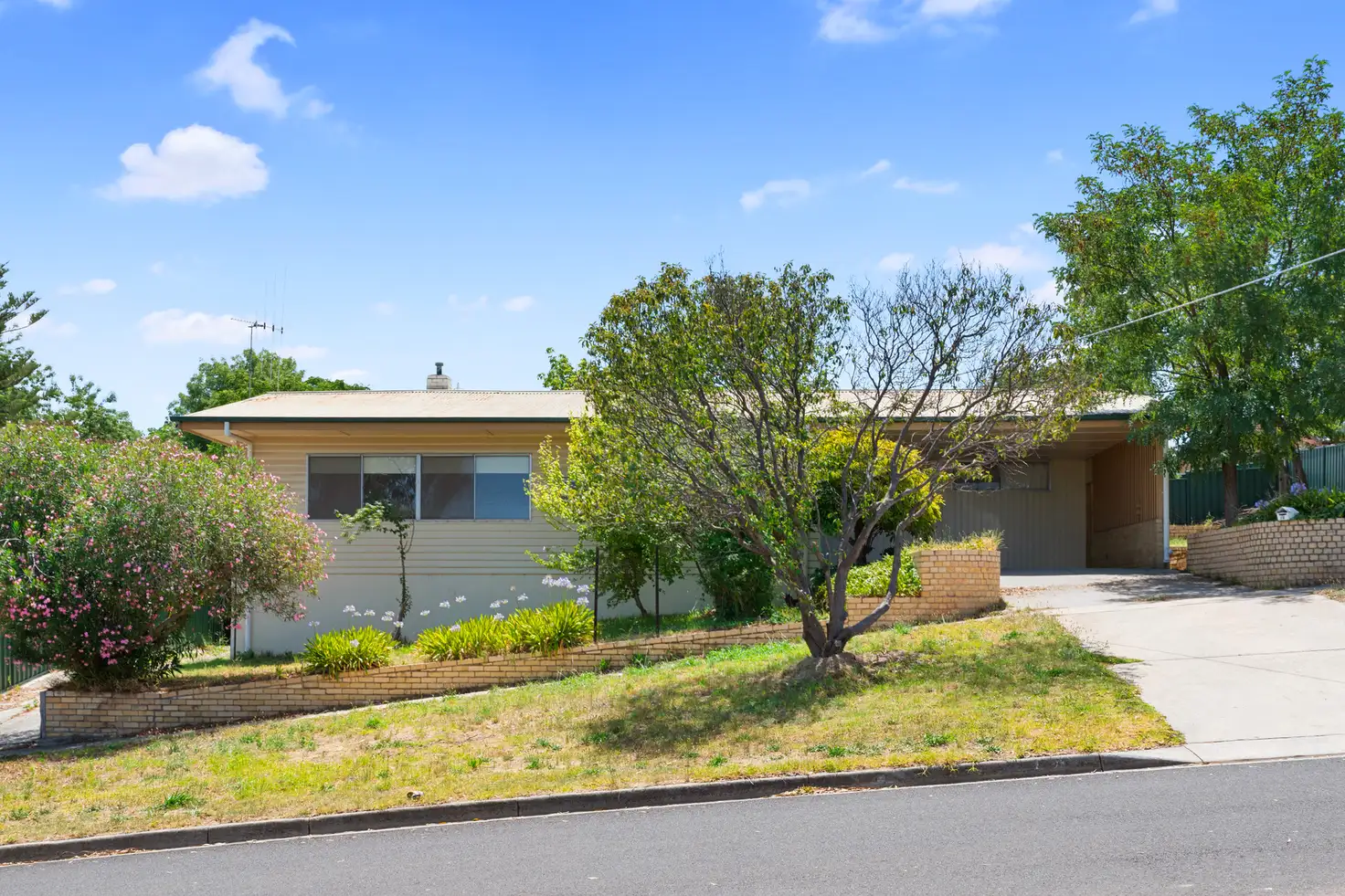 Main view of Homely house listing, 19 Stewart Street, North Bendigo VIC 3550