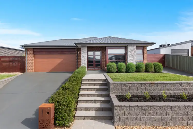 12 Therese Way, Maiden Gully VIC 3551