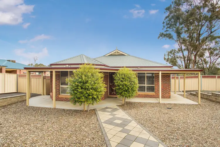 7 Kawana Drive, Maiden Gully VIC 3551