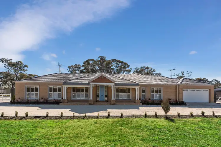 1 Bettys Avenue, Junortoun VIC 3551