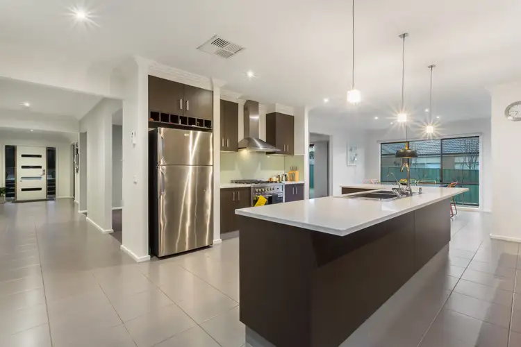 Fifth view of Homely house listing, 3 Edmarna Way, Maiden Gully VIC 3551