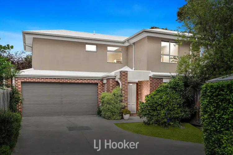 8 Diba Rise, Narre Warren VIC 3805
