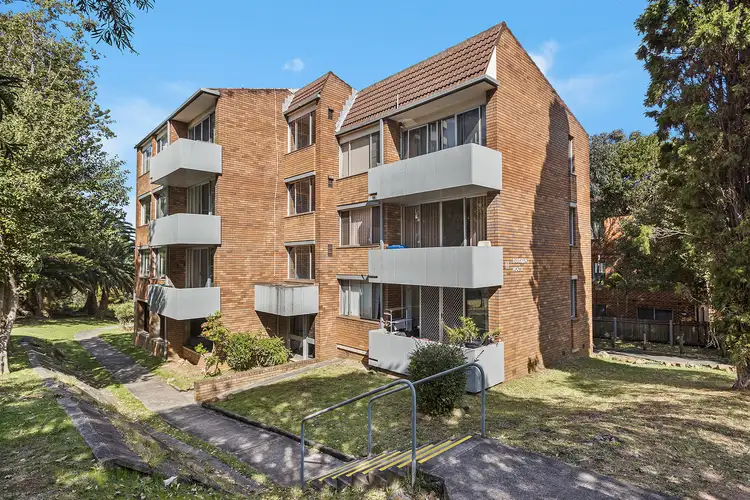Main view of Homely unit listing, 10/11 Kembla Street, Wollongong NSW 2500