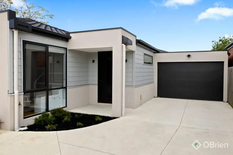 Main view of Homely unit listing, 2/1 Houston Street, Mentone VIC 3194