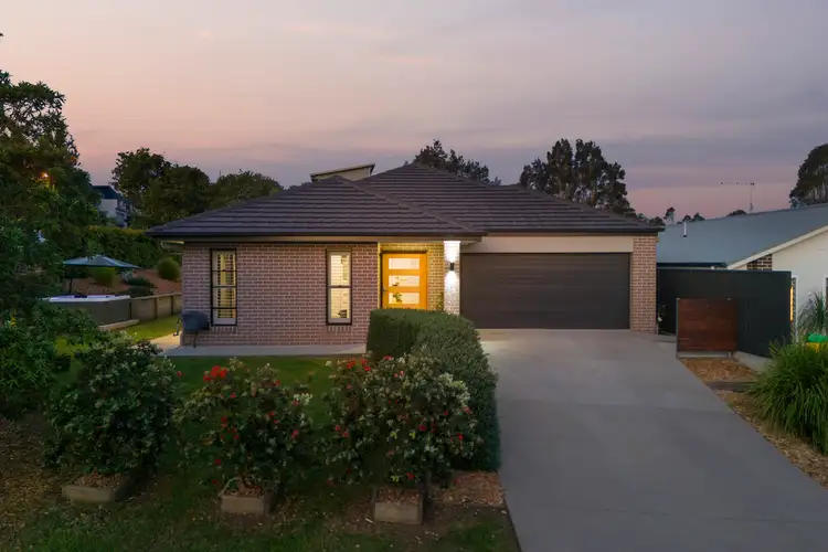 12 Gannet Drive, Scotts Head NSW 2447