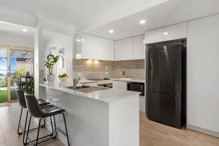 5/254 Christine Avenue