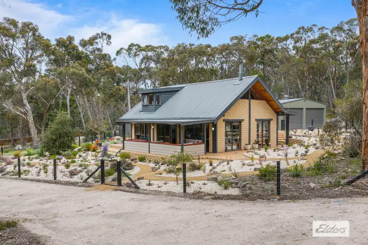 11 Thryptomene Court, Halls Gap VIC 3381