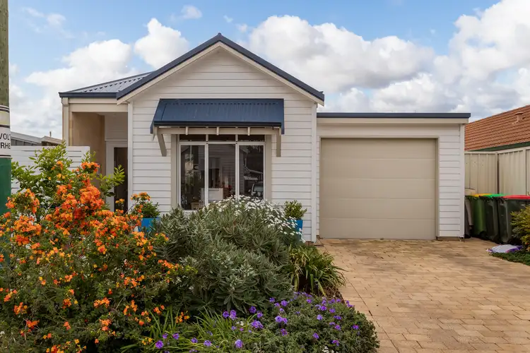 18 Ednie Street, Bunbury WA 6230