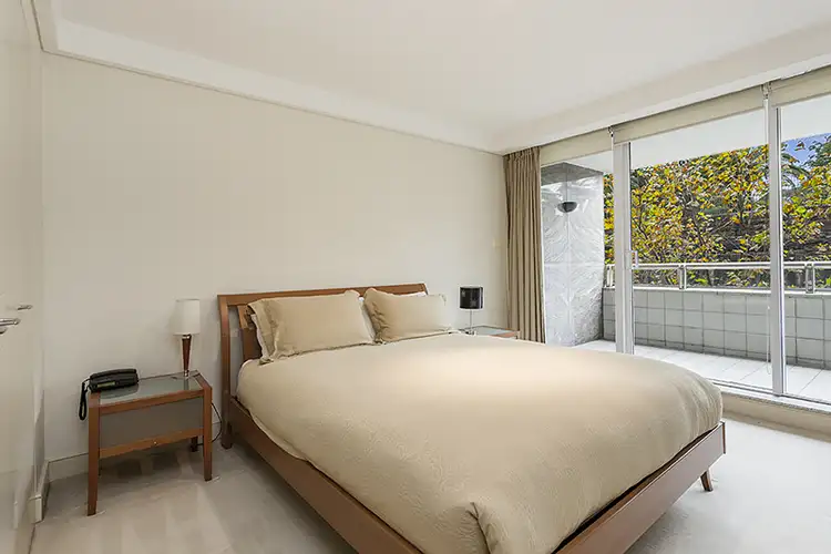 Third view of Homely apartment listing, 1 Macquarie Street, Sydney NSW 2000