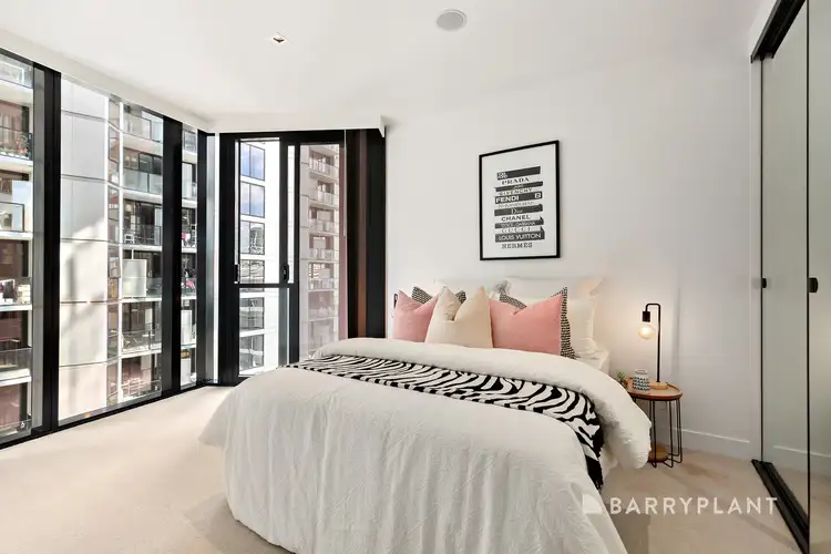916/677 La Trobe Street, Docklands VIC 3008