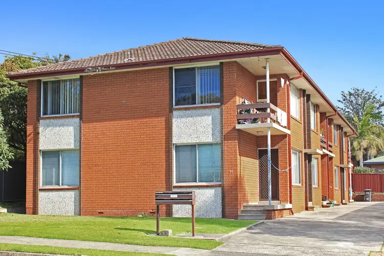 Main view of Homely unit listing, 1/52 Kembla Street, Wollongong NSW 2500