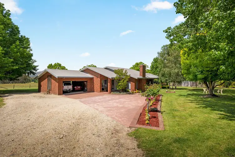 1672 Kiewa Valley Highway