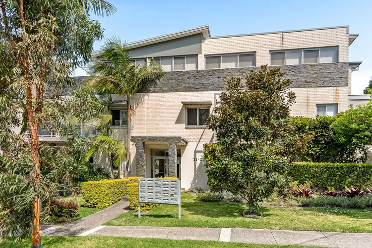 10/21-25 Gulliver Street, Brookvale NSW 2100