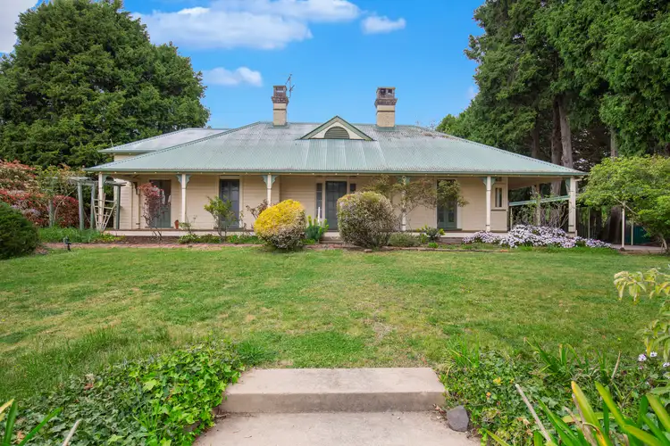 54 Garibaldi Street, Armidale NSW 2350
