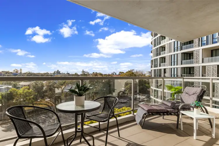 605/1 Adelaide Street