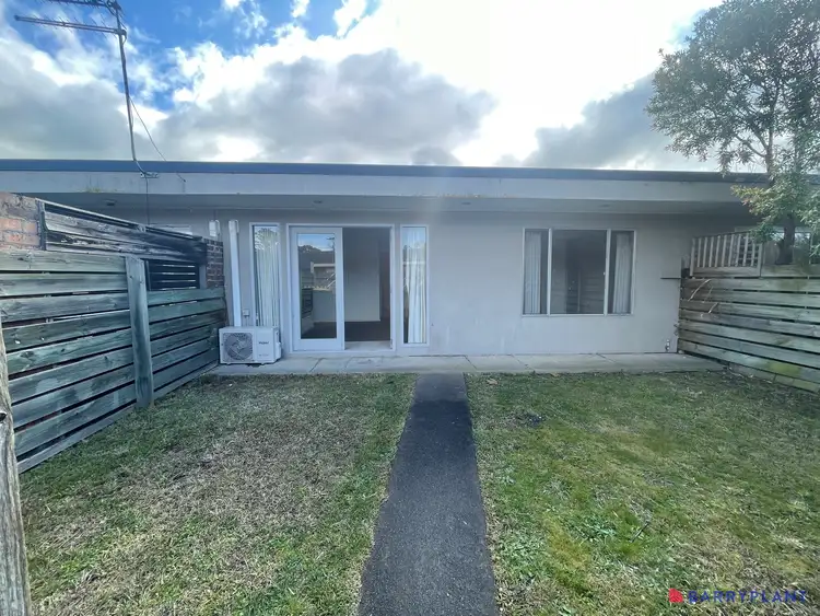 2/120 Shakespeare Street