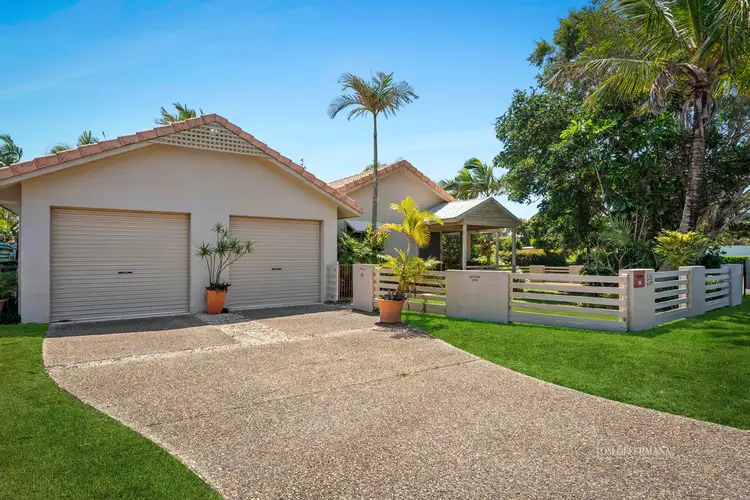Second view of Homely house listing, 31 Wavecrest Drive, Castaways Beach QLD 4567