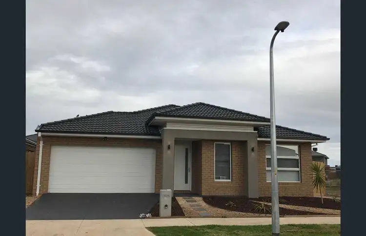 17 Balanchin Street, Point Cook VIC 3030