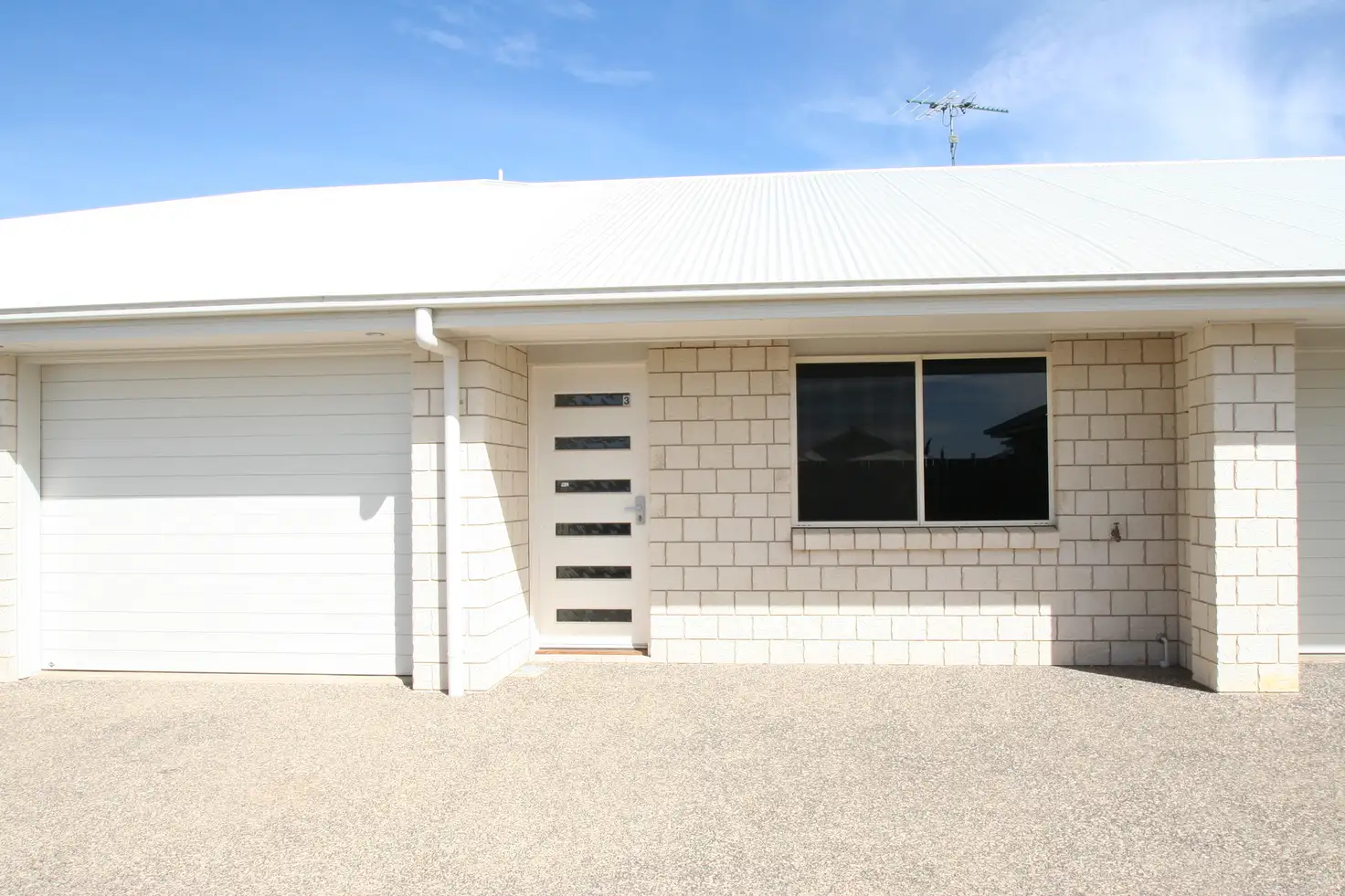 Main view of Homely unit listing, 3/29 Scenic Drive, Emerald QLD 4720