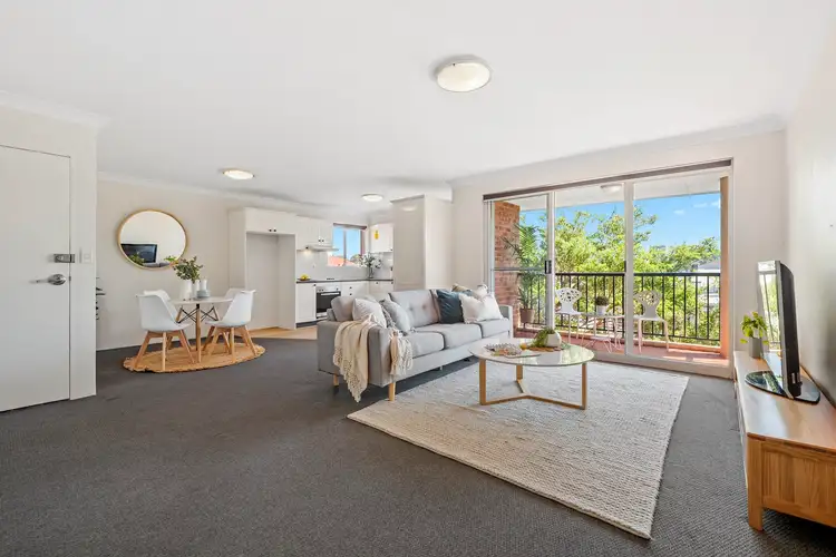 Main view of Homely unit listing, 9/122 Todman Avenue, Kensington NSW 2033