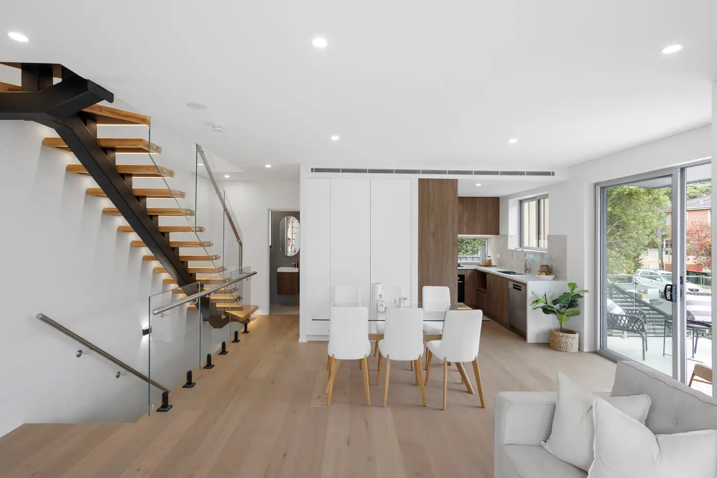 Main view of Homely townhouse listing, 1/33 New Orleans Crescent, Maroubra NSW 2035