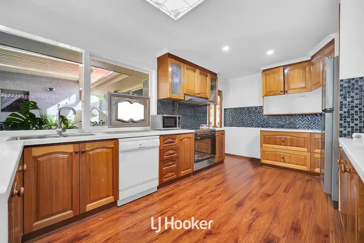 Sixth view of Homely house listing, 1 Edis Court, Endeavour Hills VIC 3802