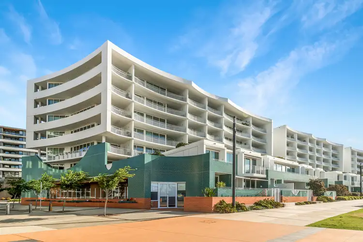 206/21 Honeysuckle Drive