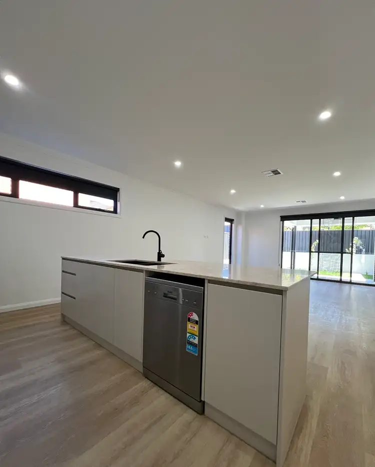 Fourth view of Homely townhouse listing, 1/71 Cureton Avenue, Mildura VIC 3500