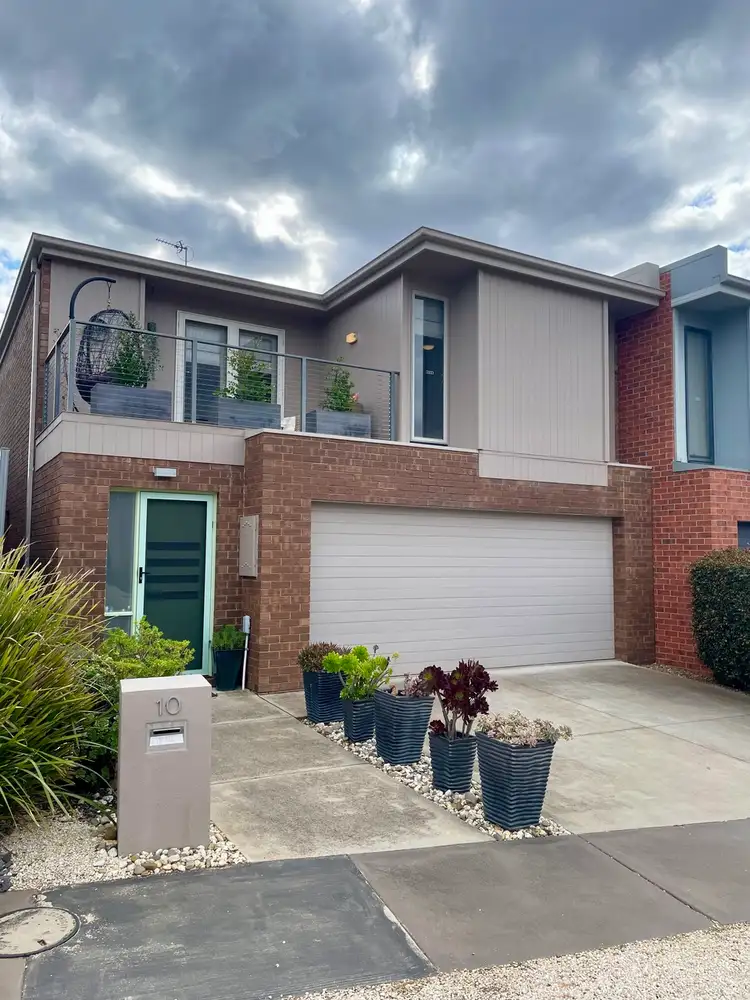 Main view of Homely townhouse listing, 10 Lorne Terrace, Flora Hill VIC 3550