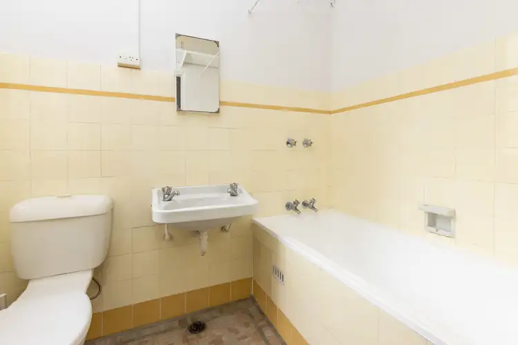 Third view of Homely studio listing, 15/10C Challis Avenue, Potts Point NSW 2011