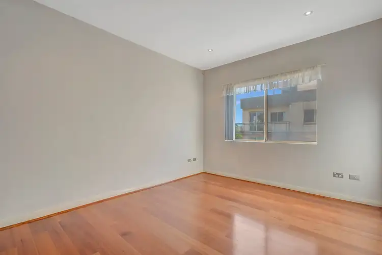 Fourth view of Homely unit listing, 34/1-7 Young Road, Carlingford NSW 2118