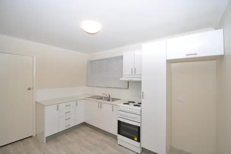 2/17 South Crescent, North Gosford NSW 2250