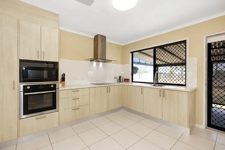 Seventh view of Homely house listing, 5 Stenhouse Court, Mount Low QLD 4818