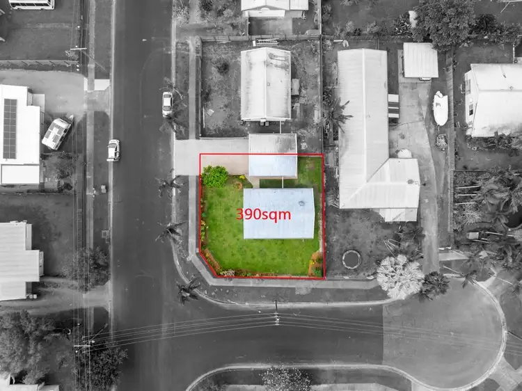 Third view of Homely semi-detached listing, 1/8 Seary Close, Whitfield QLD 4870