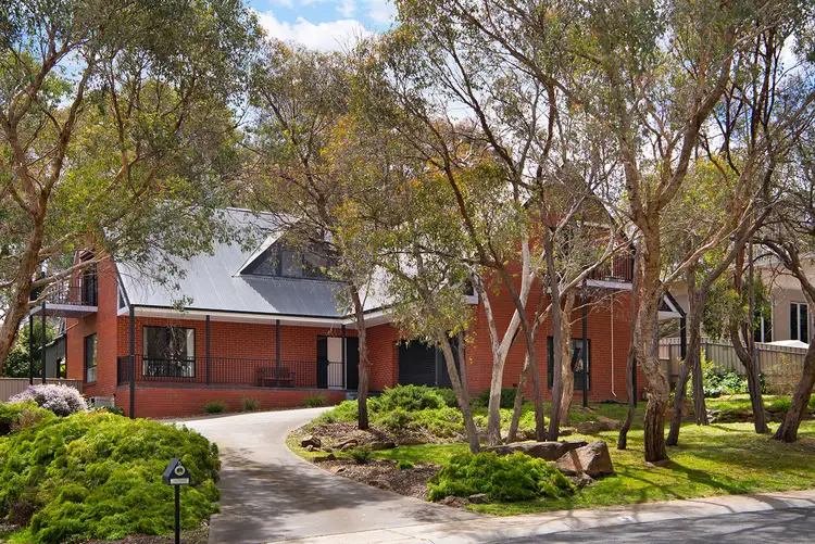 5 Lyndale Court, Flora Hill VIC 3550