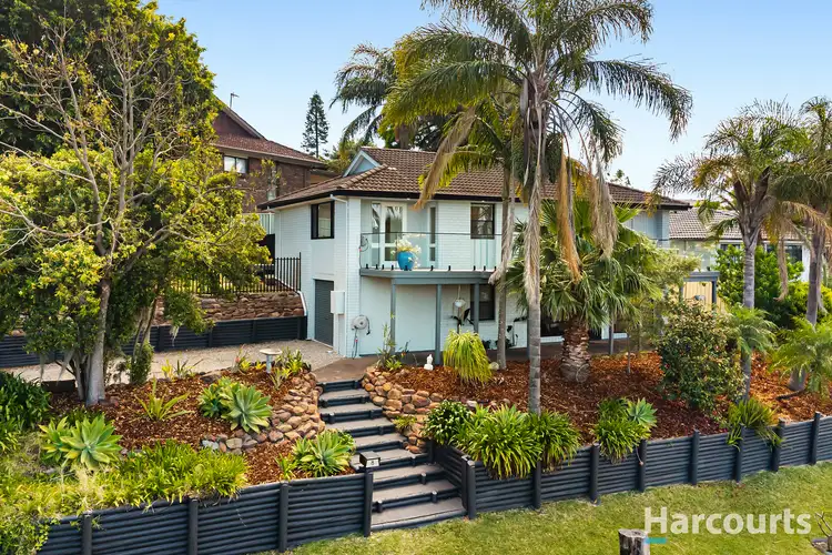 8 Kenley Crescent, Macquarie Hills NSW 2285