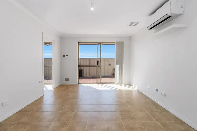 Fourth view of Homely unit listing, 4/2 Mainsail Terrace, Yangebup WA 6164
