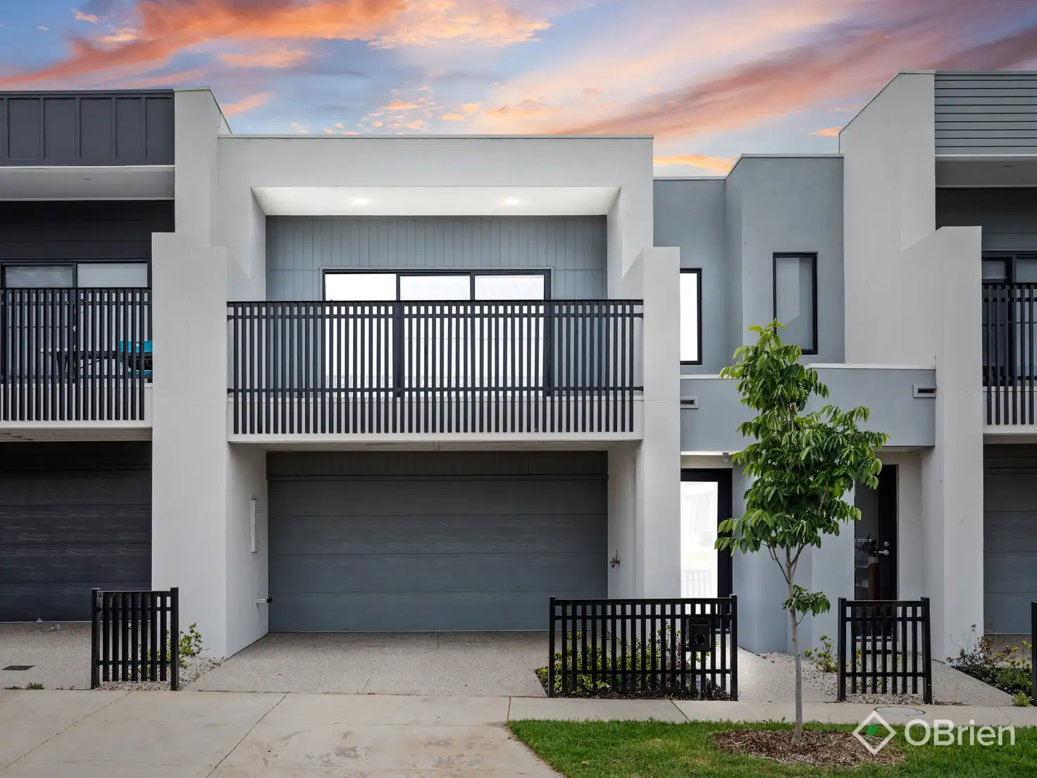 Main view of Homely townhouse listing, 9 Eaglemont Drive, Strathtulloh VIC 3338
