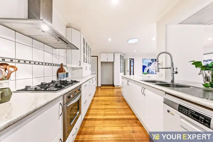 Sixth view of Homely house listing, 6 Nareen Avenue, Endeavour Hills VIC 3802