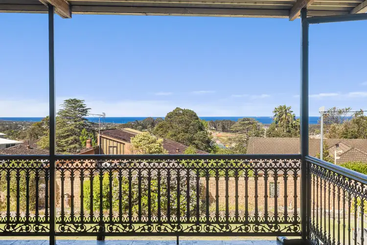 4 Highbank Place, Mount Ousley NSW 2519