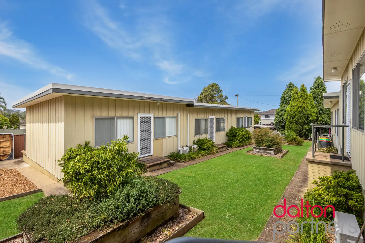 Main view of Homely unit listing, 4/33 Frith Street, Kahibah NSW 2290