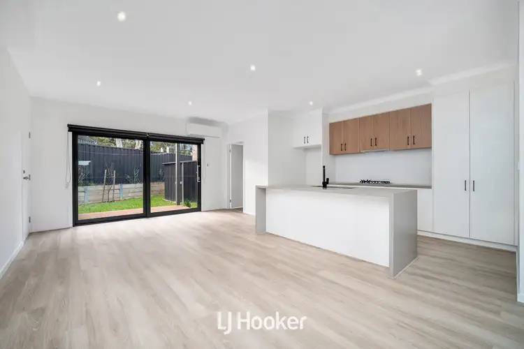 Third view of Homely townhouse listing, 2/5 Fiona Court, Narre Warren VIC 3805