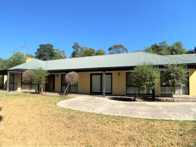 16 St Muir Drive, Warrandyte VIC 3113