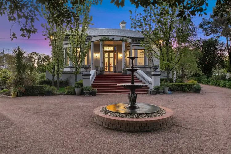 214 High Street, Kangaroo Flat VIC 3555