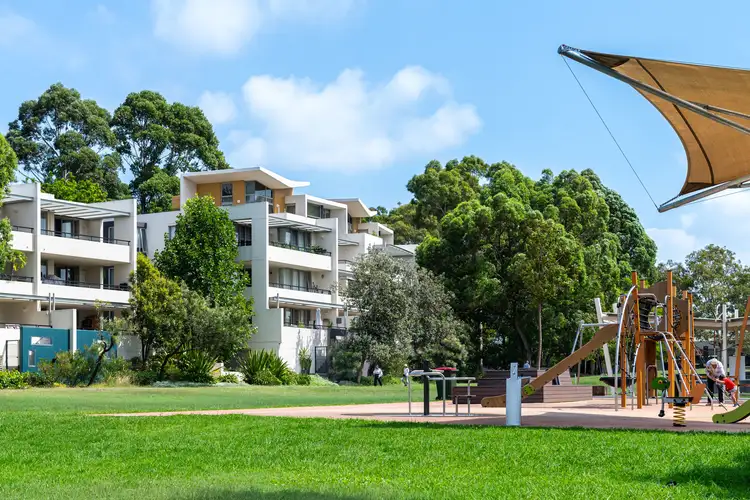 8/3 Mockridge Avenue