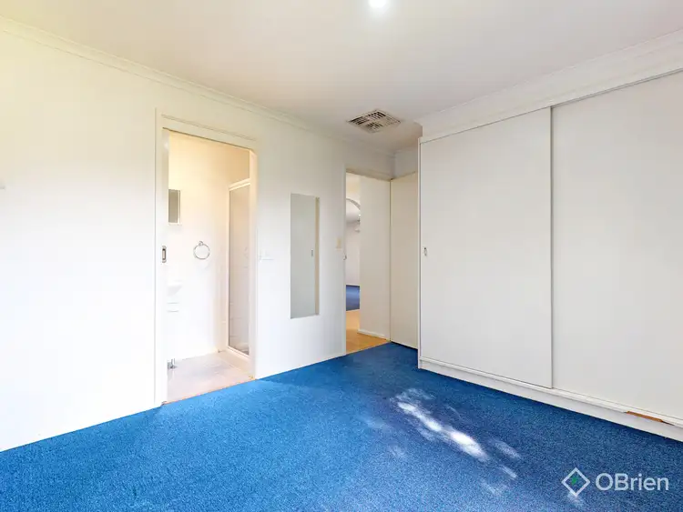 Fifth view of Homely house listing, 40 Heatherlea Crescent, Narre Warren VIC 3805